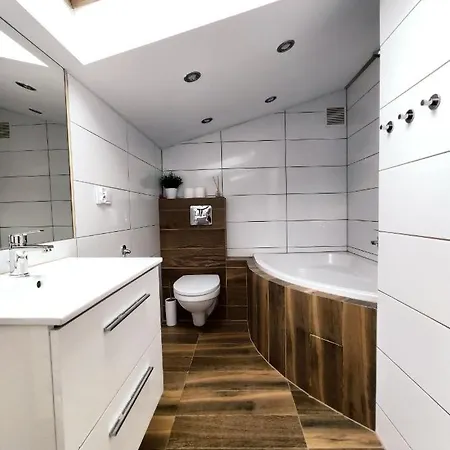 Chodkiewicza 10 Apartamento *